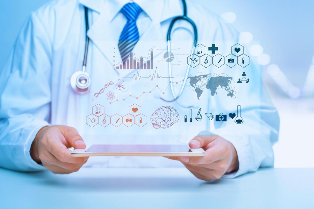 Healthcare CRM Development: Types, Features, Benefits